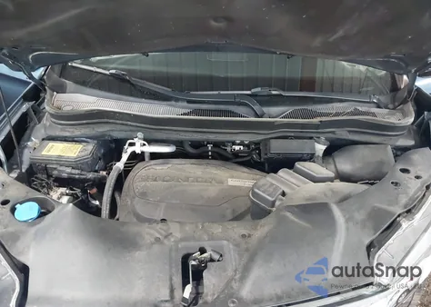 2017 Honda Pilot Touring z USA, uszkodzony, nr VIN 5FNYF6H96HB081123